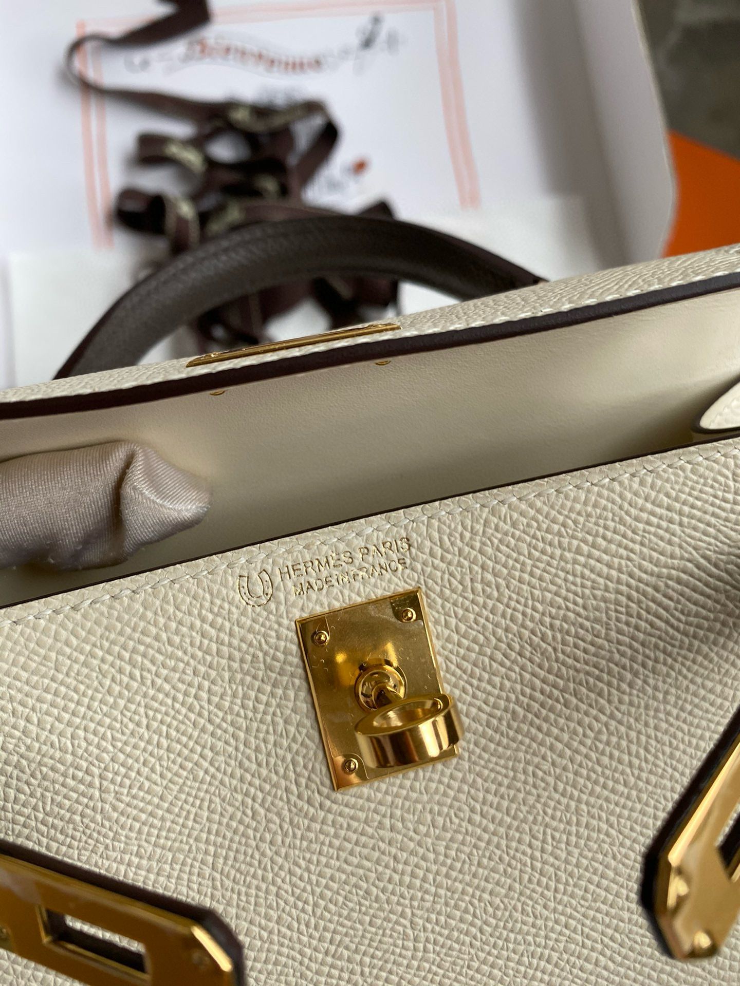 Hermes Kelly Mini II Sellier Bicolor Handmade Bag in Craie and Etain Epsom Calfskin - Image 9