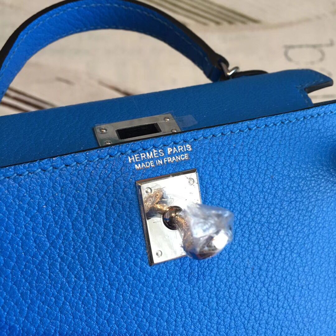 Hermes Kelly Mini II Handmade Bag In Blue Chevre Leather - Image 6