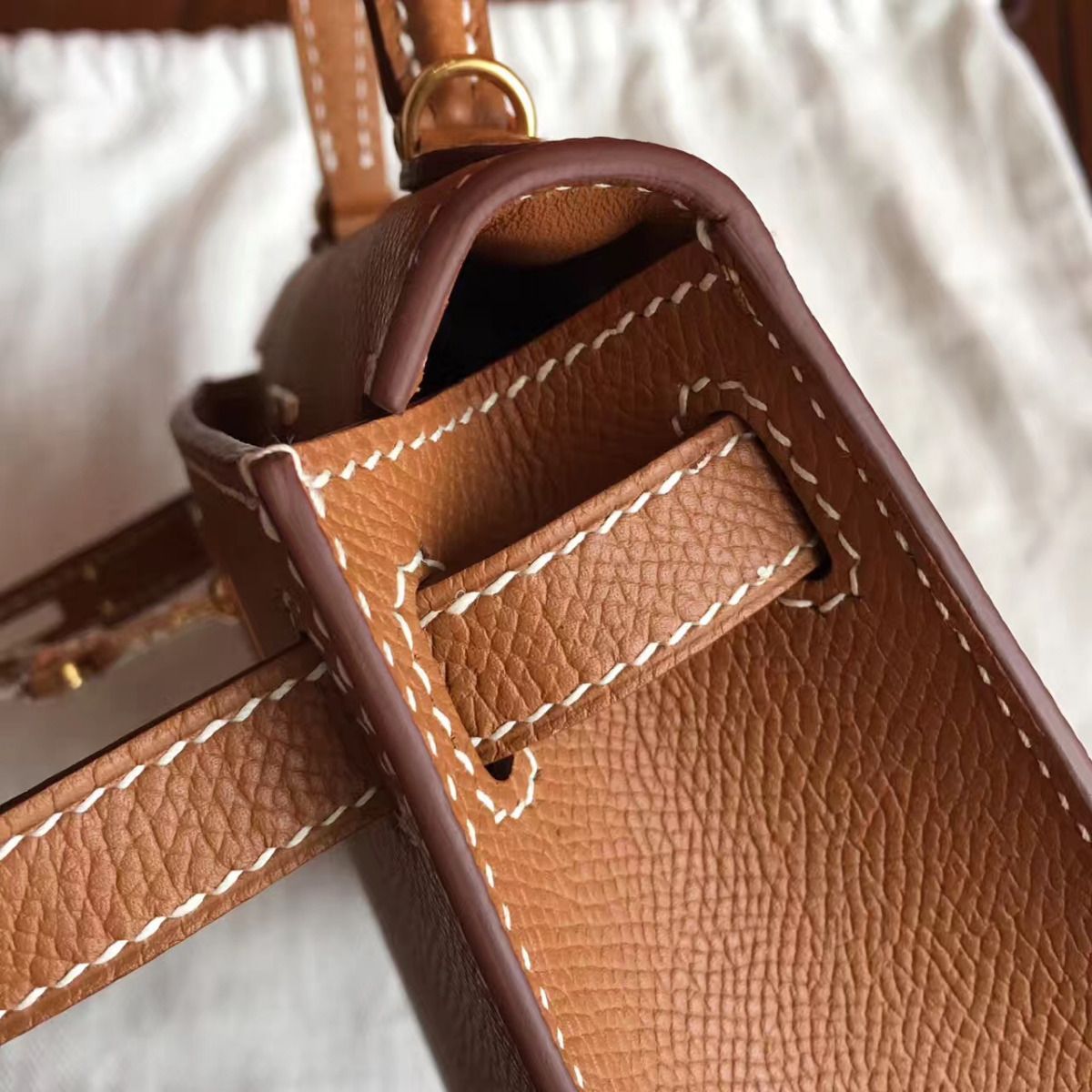 Hermes Kelly Mini II Handmade Bag In Gold Epsom Leather - Image 8