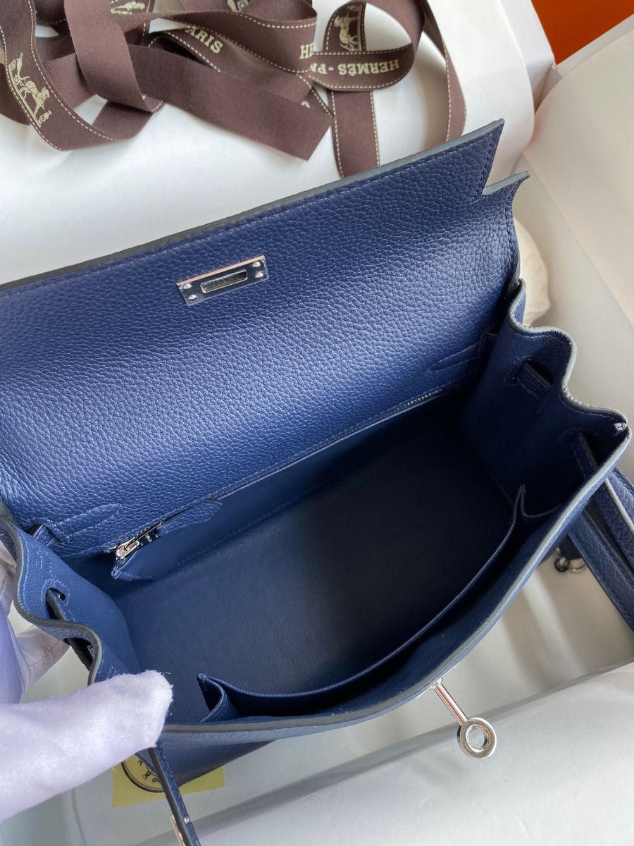Hermes Kelly Retourne 25 Handmade Bag In Blue Saphir Clemence Leather - Image 9