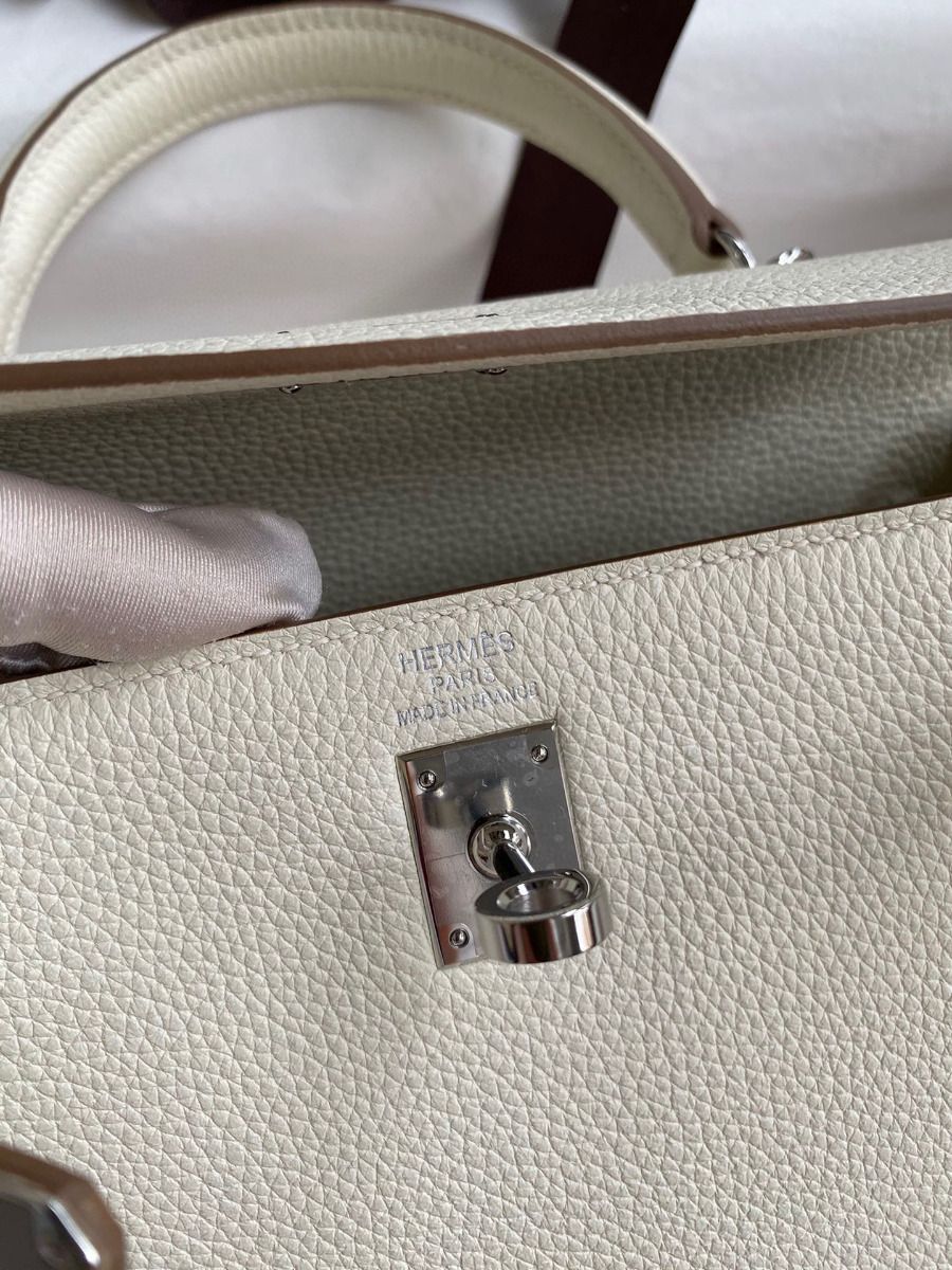 Hermes Kelly Retourne 25 Handmade Bag In Mushroom Clemence Leather - Image 8
