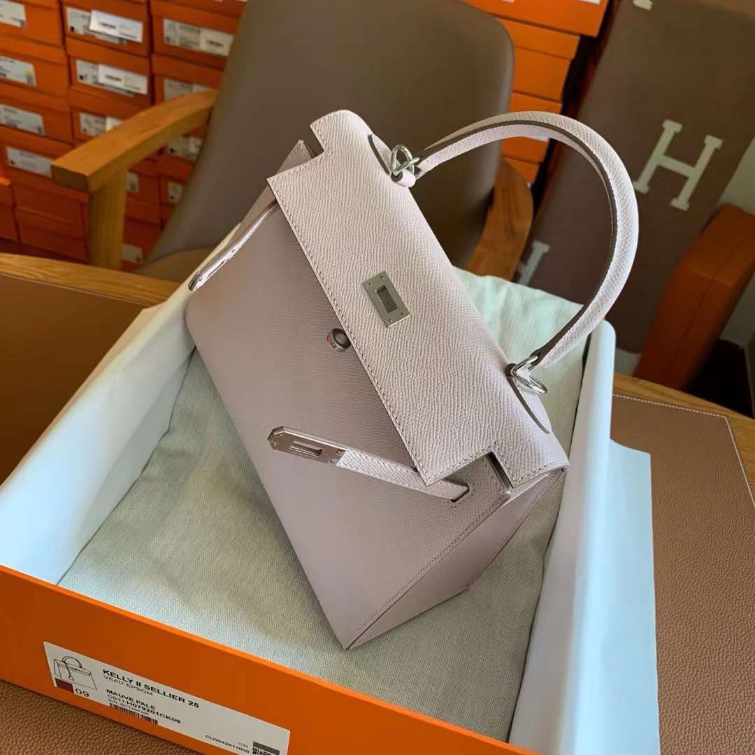 Hermes Kelly Sellier 25 Handmade Bag In Mauve Pale Epsom Calfskin - Image 9