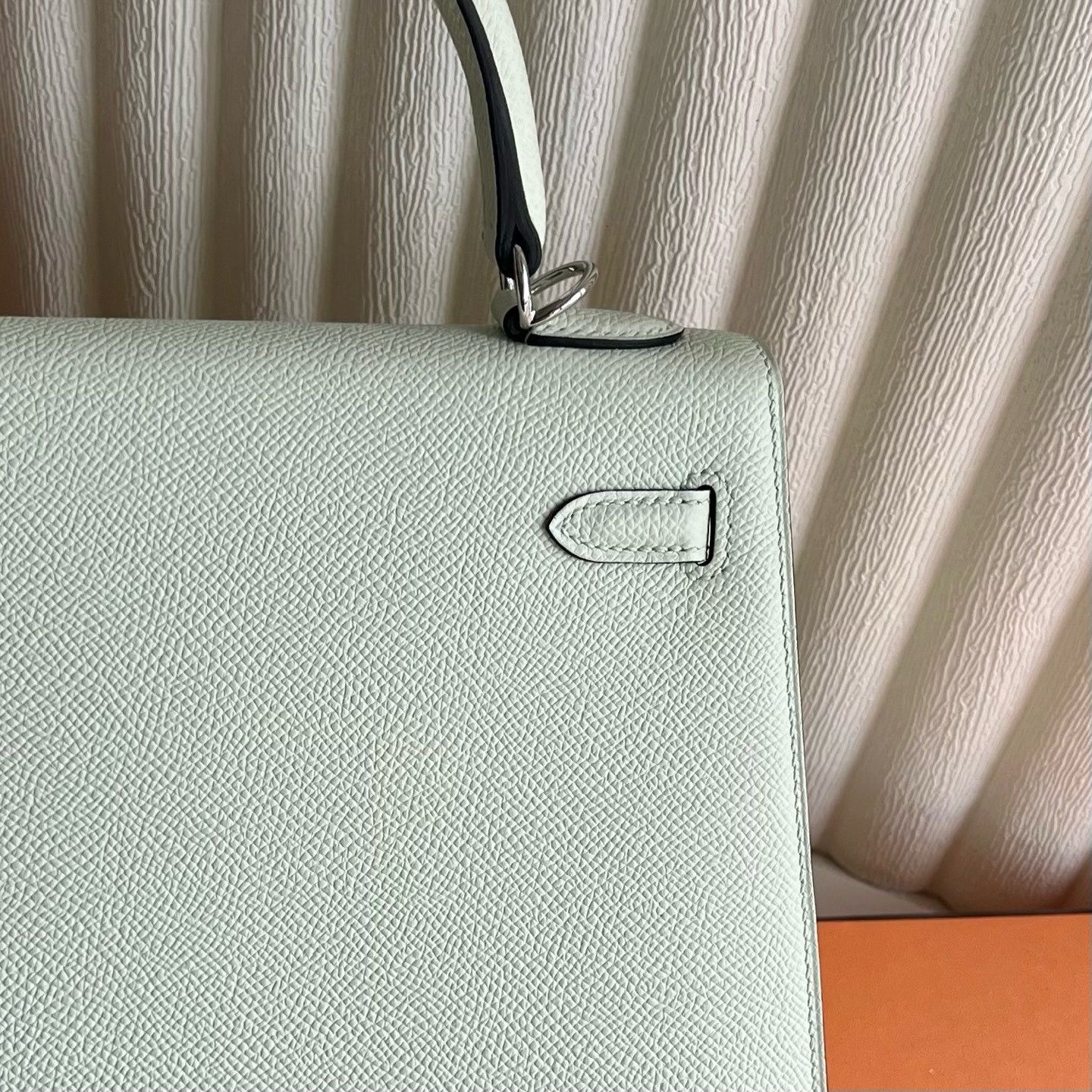 Hermes Kelly Sellier 25 Handmade Bag in Vert Fizz Epsom Calfskin - Image 7