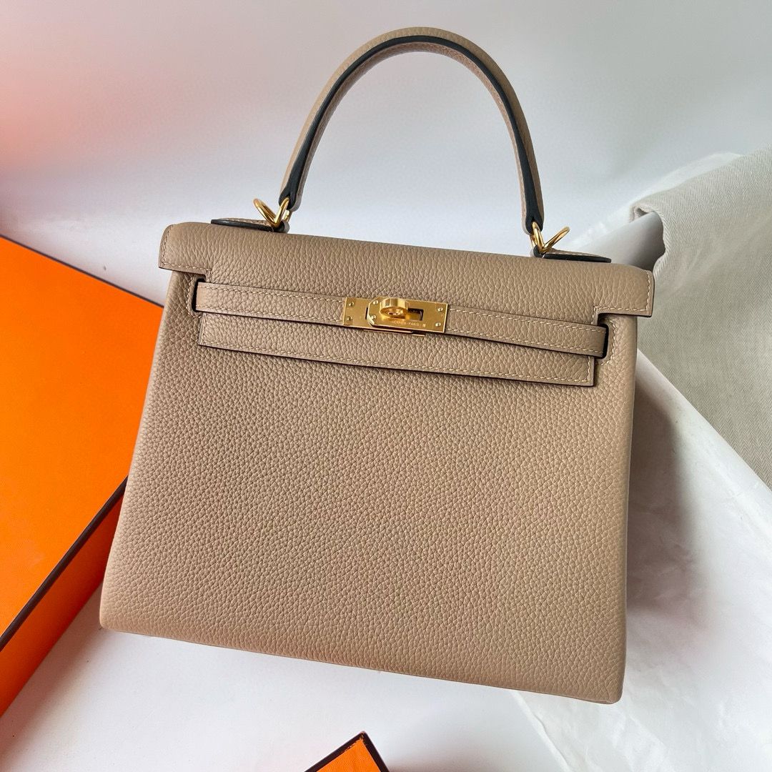 Hermes Kelly Retourne 28 Handmade Bag in Trench Clemence Leather - Image 3