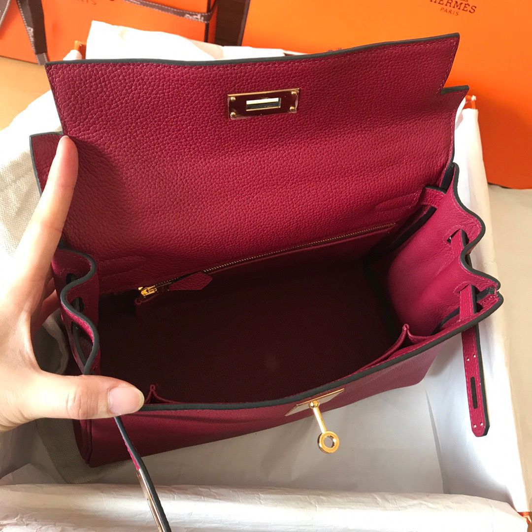 Hermes Kelly Retourne 28 Handmade Bag In Ruby Clemence Leather - Image 10