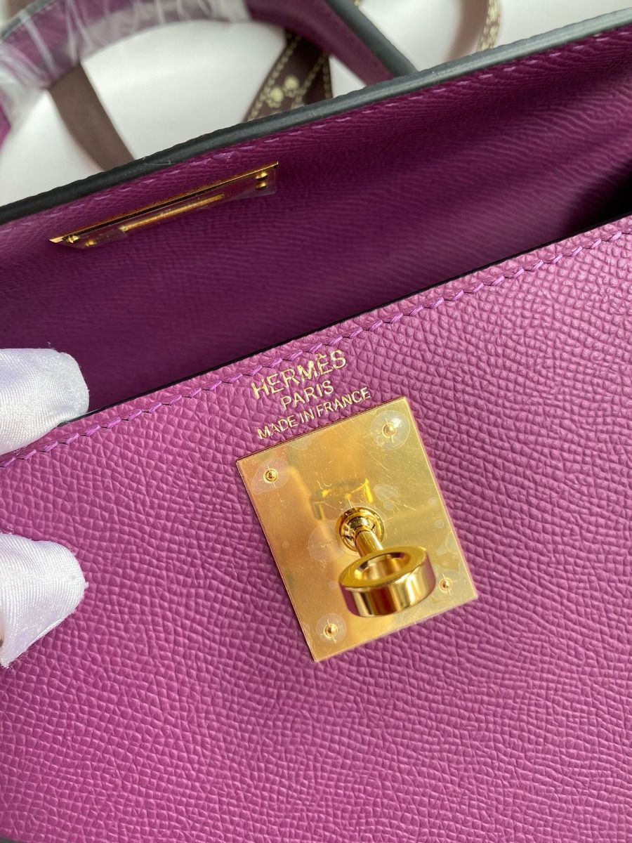 Hermes Kelly Sellier 32 Handmade Bag in Anemone Epsom Calfskin - Image 8