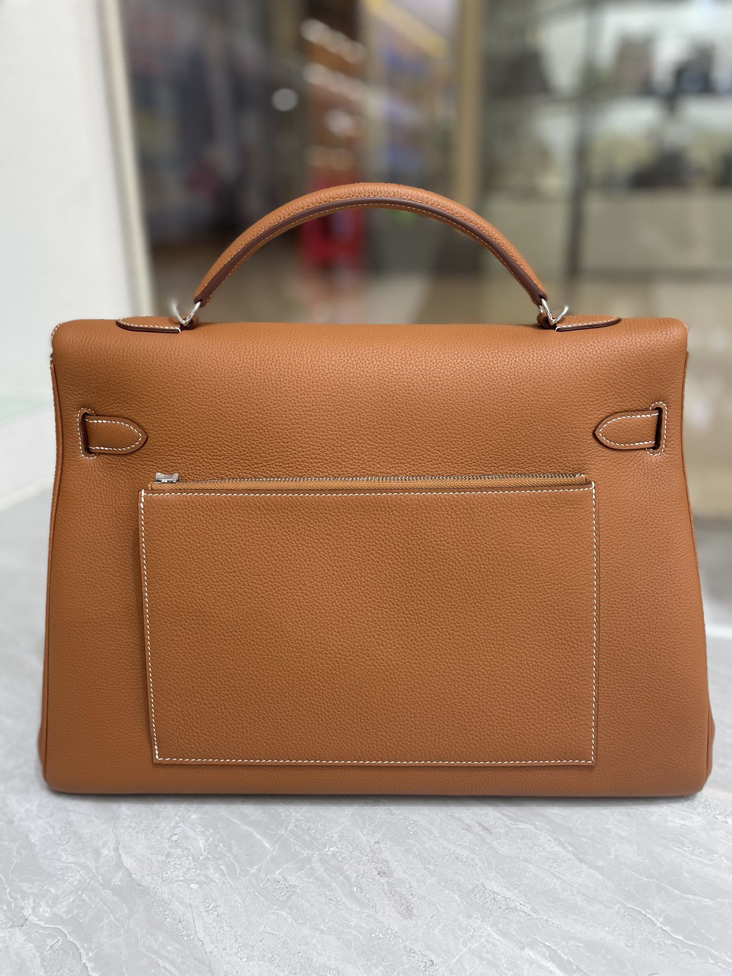 Hermes Kelly 42 Maxi Handmade Bag in Gold Clemence Leather - Image 3
