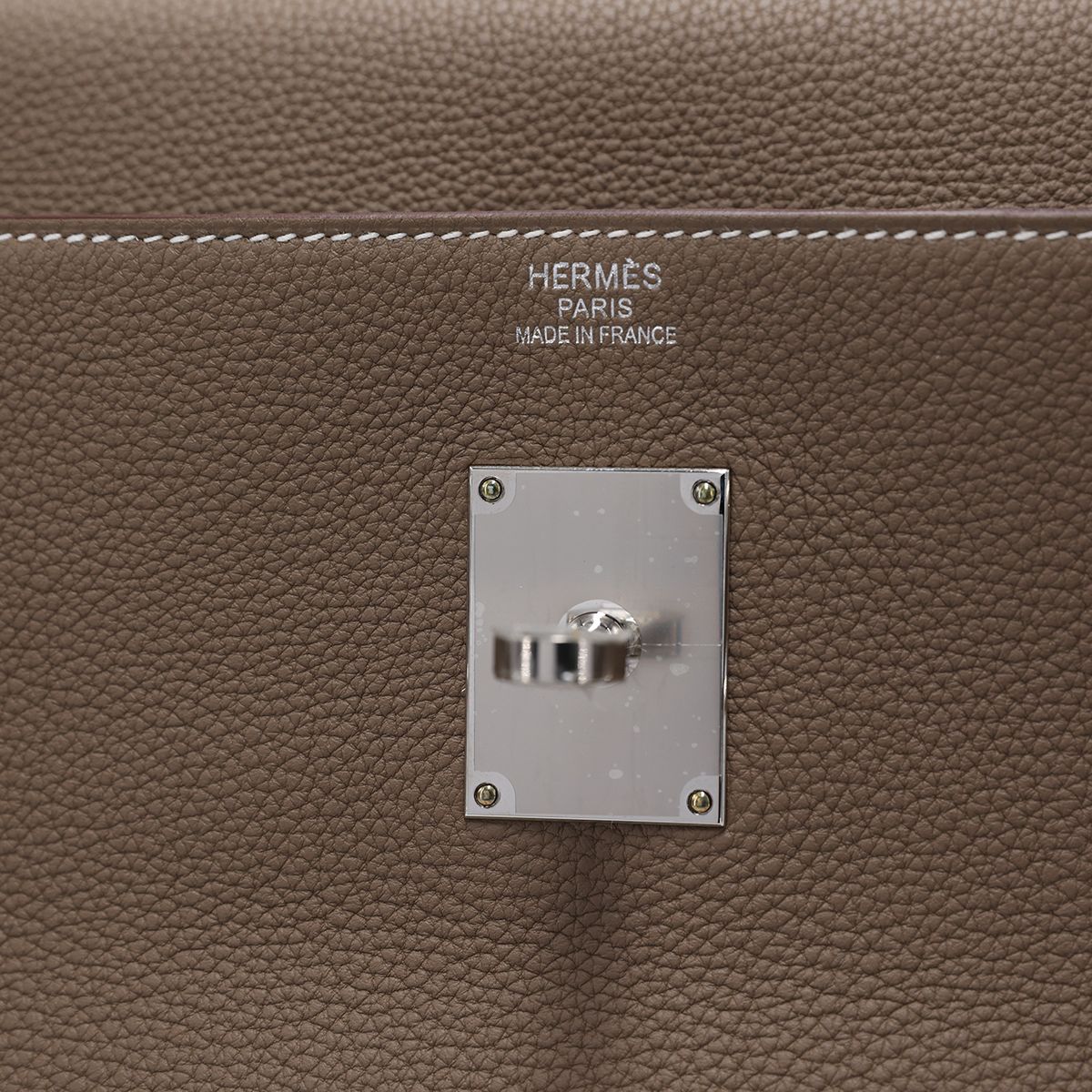 Hermes Kelly 42 Maxi Handmade Bag in Taupe Clemence Leather - Image 11