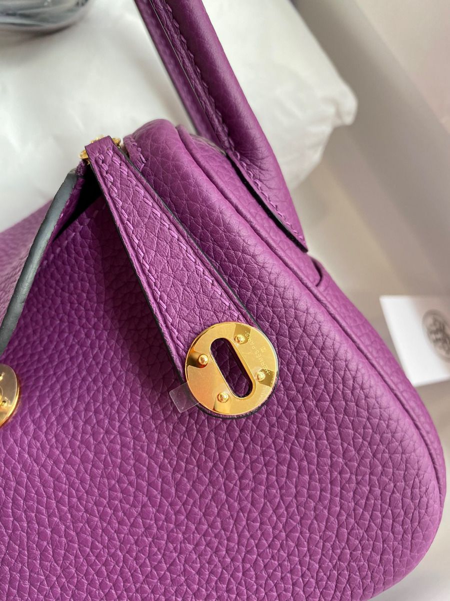 Hermes Mini Lindy Handmade Bag In Anemone Clemence Leather - Image 4