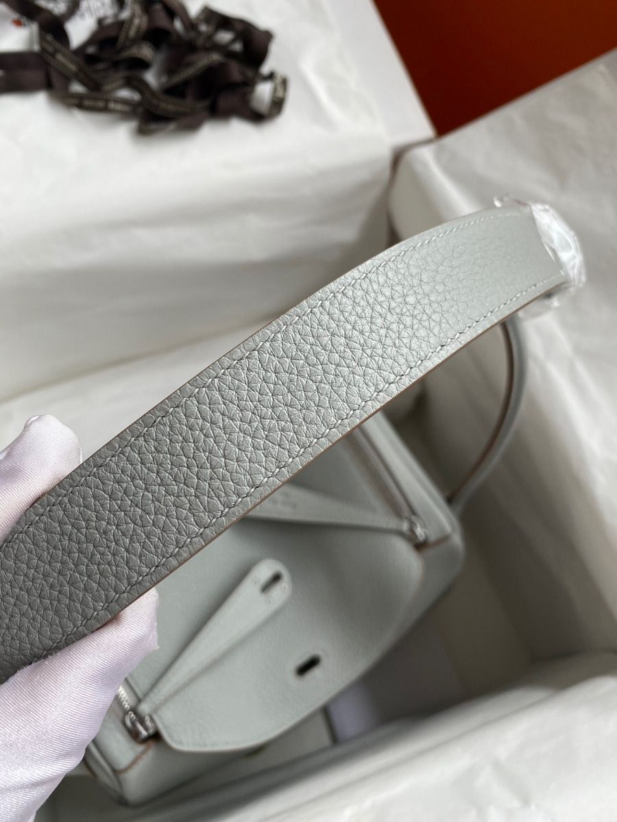 Hermes Lindy 26 Handmade Bag In Blue Glacier Clemence Leather - Image 8