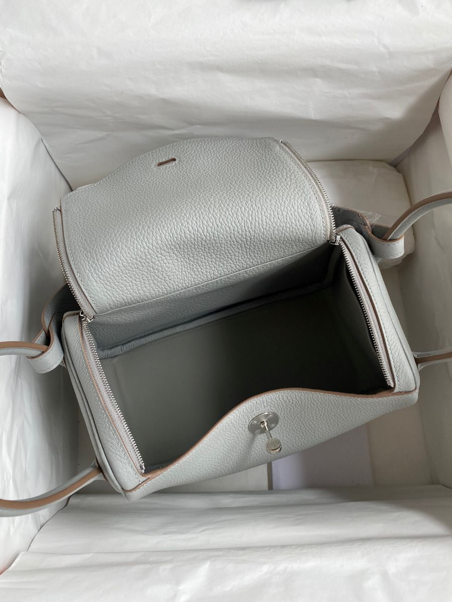 Hermes Lindy 26 Handmade Bag In Blue Glacier Clemence Leather - Image 9