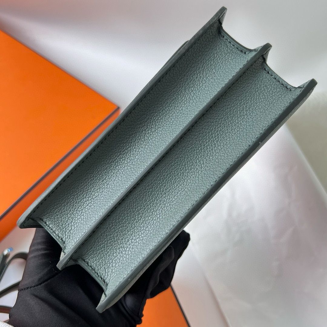 Hermes Roulis Mini 18 Bag in Vert Amande Evercolor Calfskin - Image 10