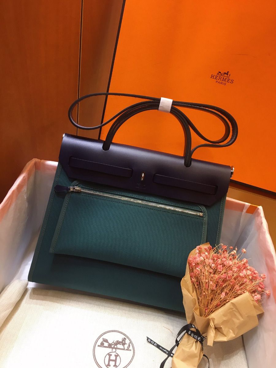 Hermes Herbag Zip 31cm Bag In Navy And Green - Image 3