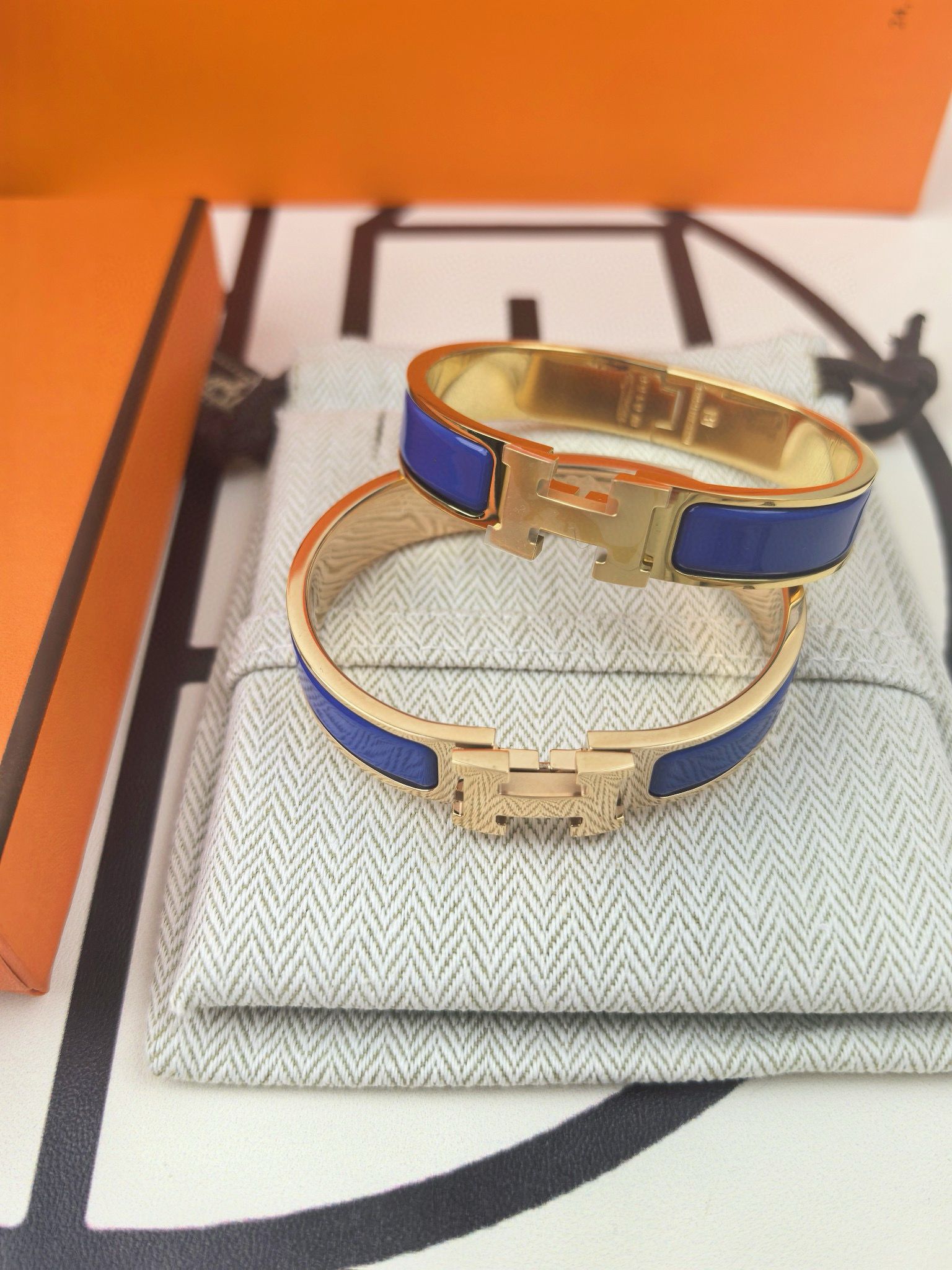 Hermes Blue Enamel Clic H Bracelet - Image 5