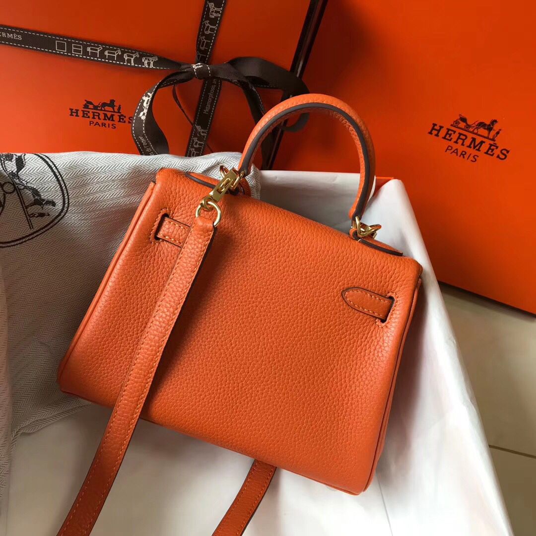 Hermes Kelly 20cm Bag In Orange Clemence Leather GHW - Image 3