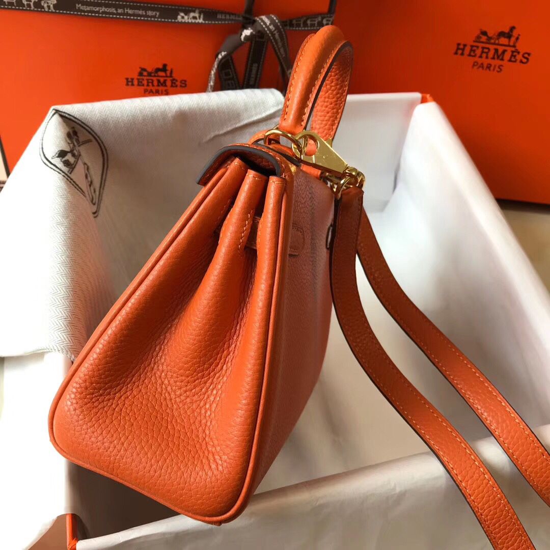 Hermes Kelly 20cm Bag In Orange Clemence Leather GHW - Image 4