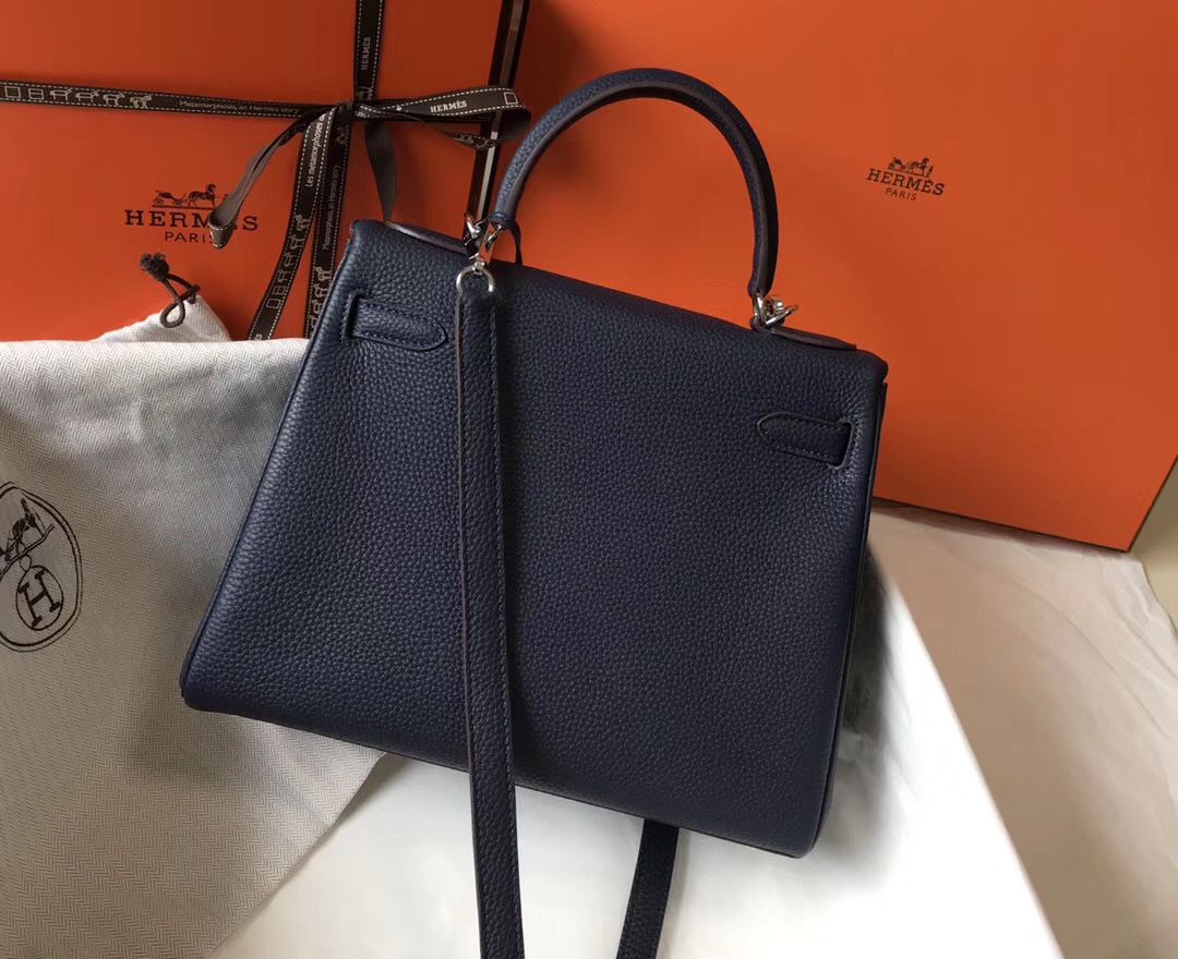 Hermes Kelly 28cm Bag In Dark Blue Clemence Leather PHW - Image 9