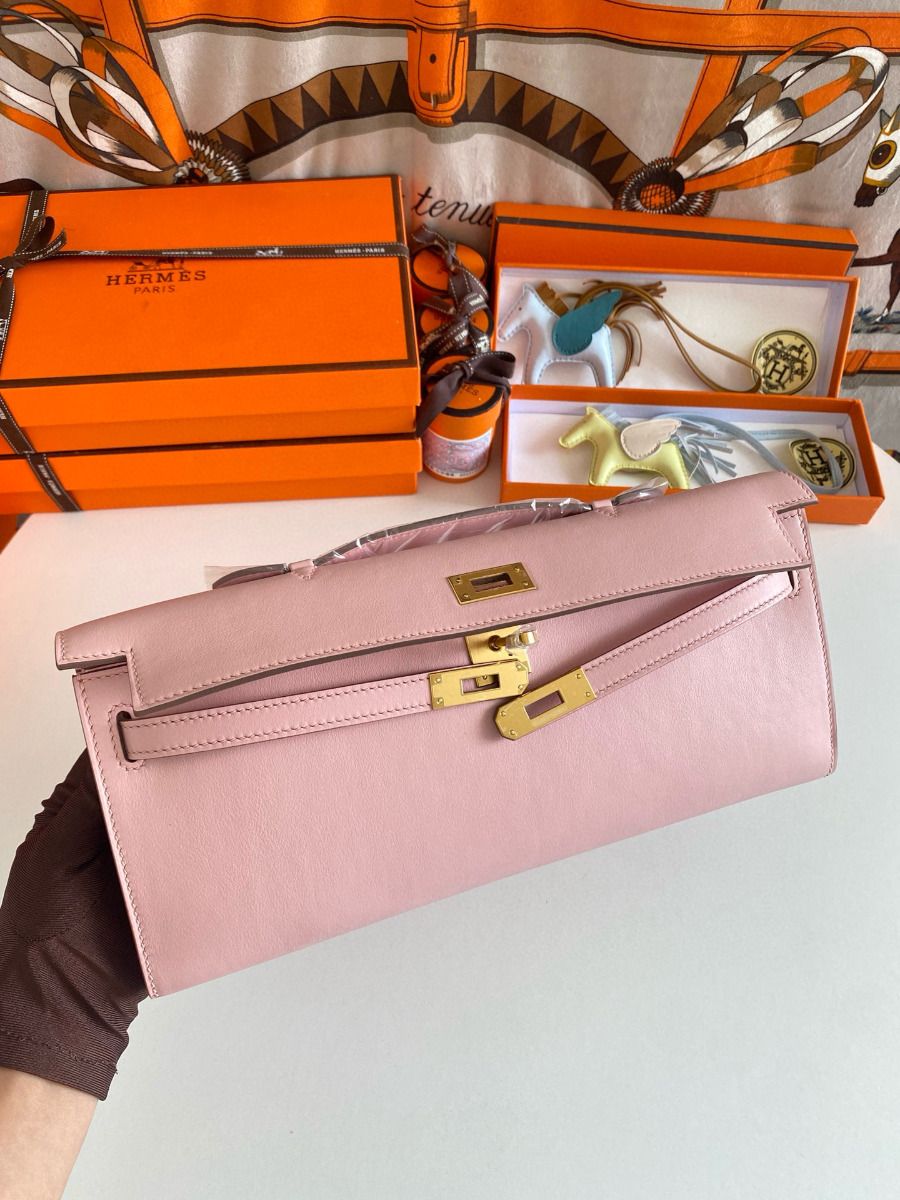 Hermes Kelly Cut Handmade Bag in Rose Sakura Swift Leather - Image 7