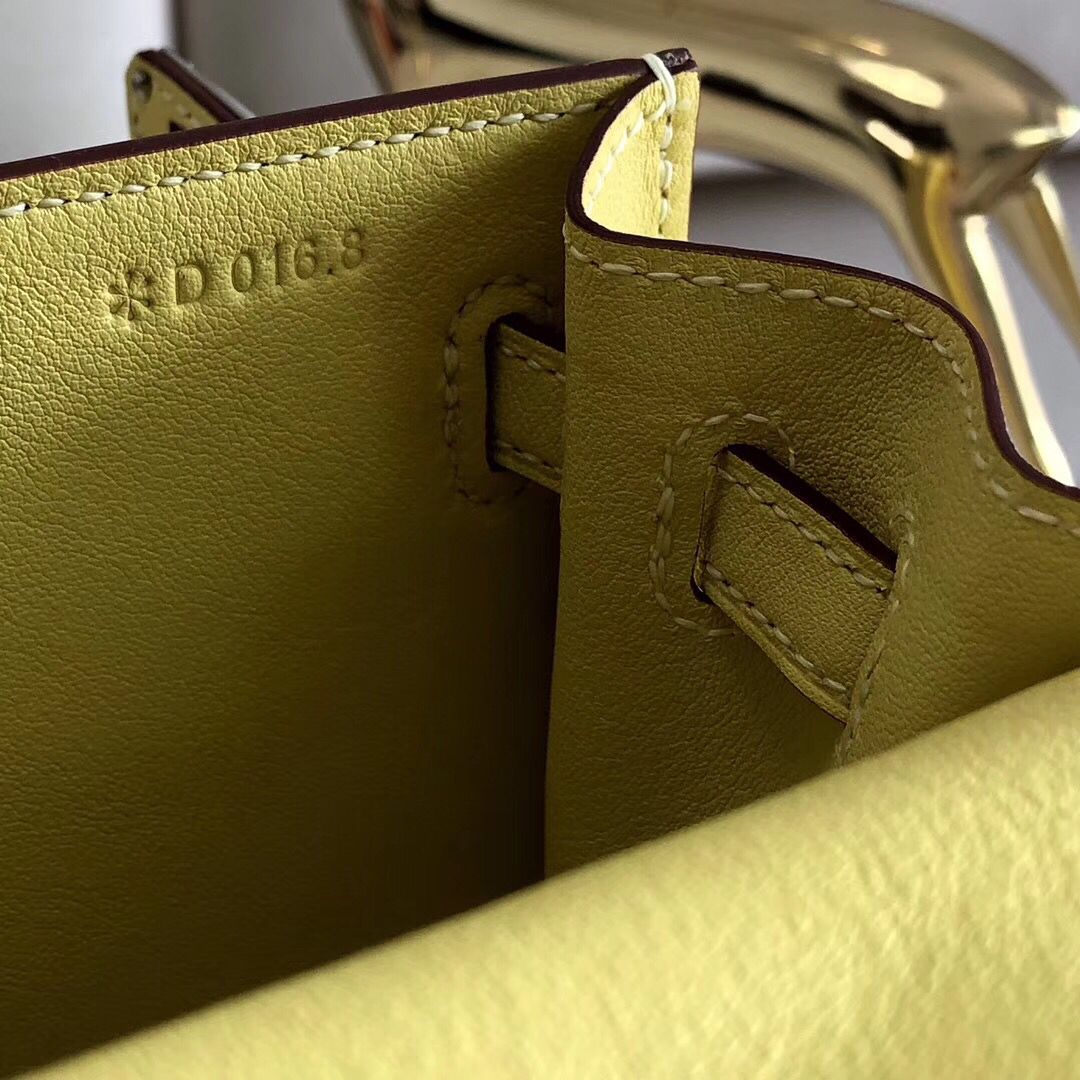 Hermes Kelly Danse Handmade Bag In Jaune Swift Leather - Image 8