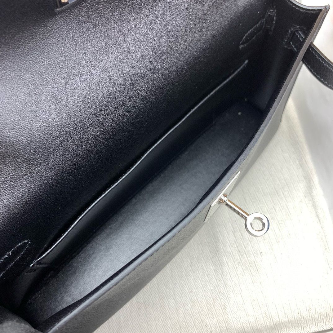 Hermes Kelly Elan Handmade Bag In Black Epsom Leather - Image 7