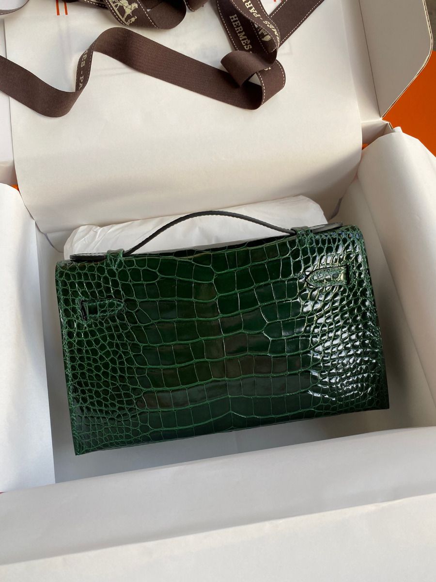 Hermes Kelly Pochette Handmade Bag In Vert Fonce Shiny Alligator Leather - Image 3