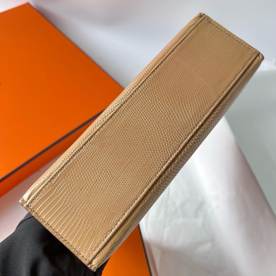 Hermes Kelly Pochette Handmade Bag In Chai Lizard Skin - Image 9