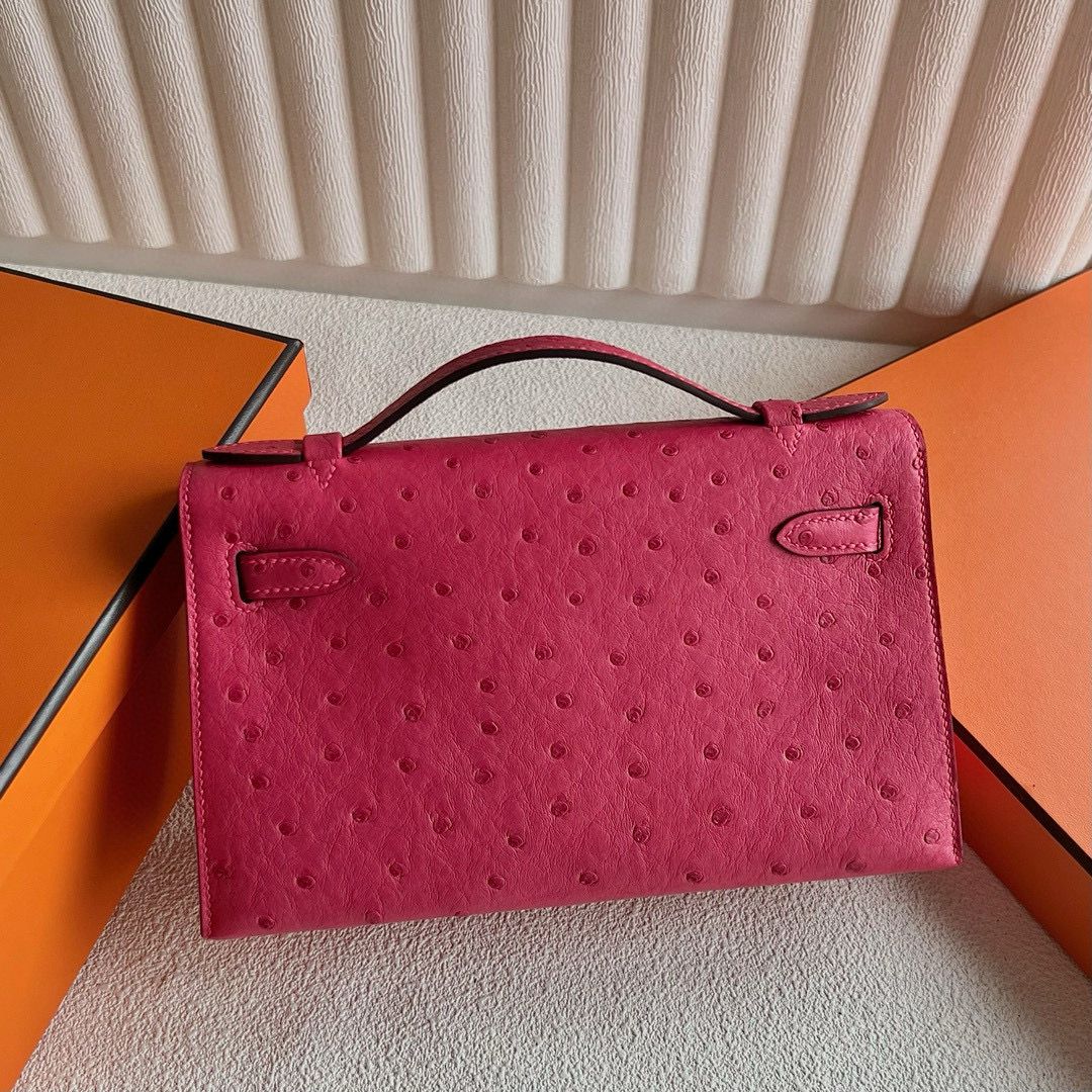 Hermes Kelly Pochette Handmade Bag in Rose Tyrien Ostrich Leather - Image 6