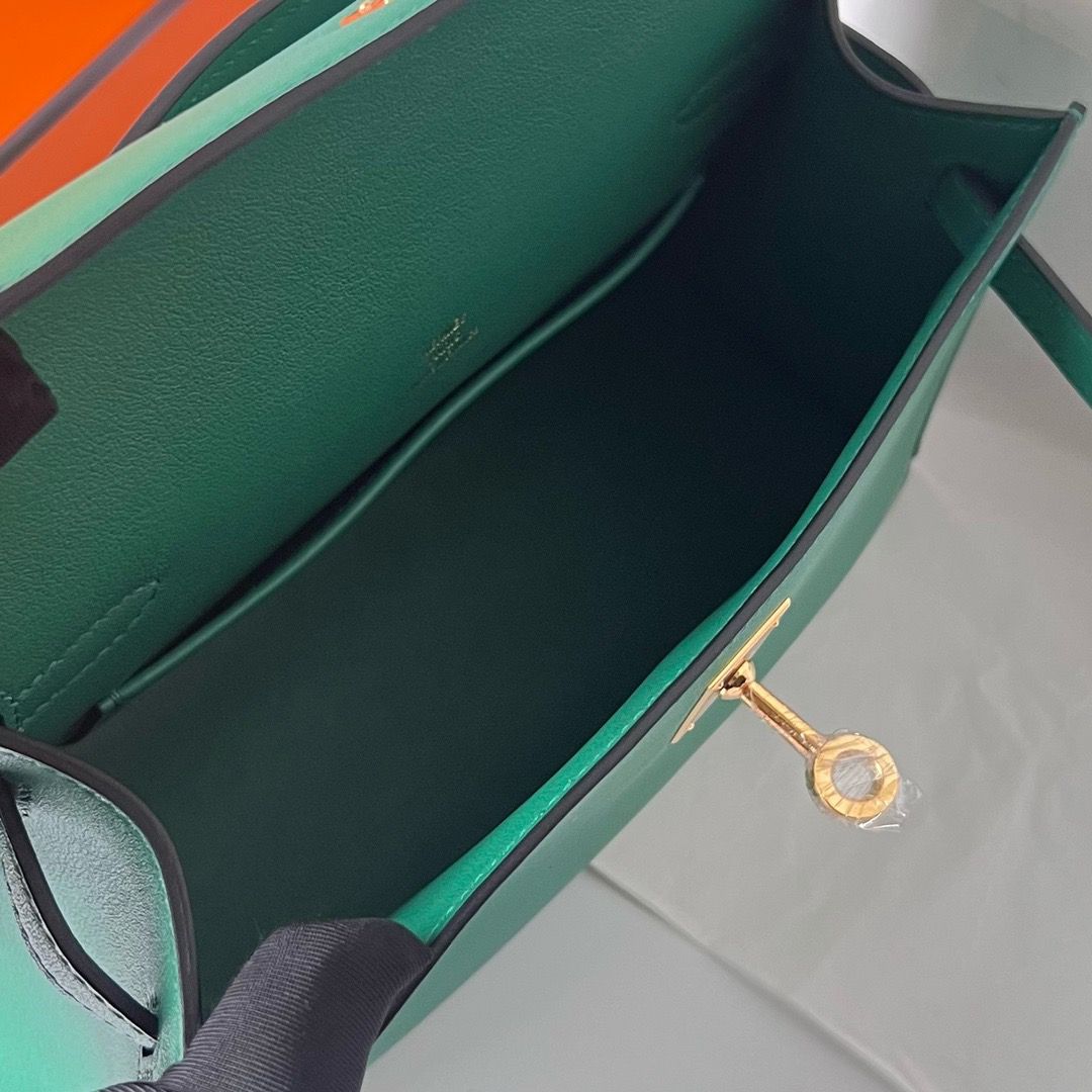 Hermes Kelly Pochette Handmade Bag In Vert Vertigo Swift Calfskin - Image 4