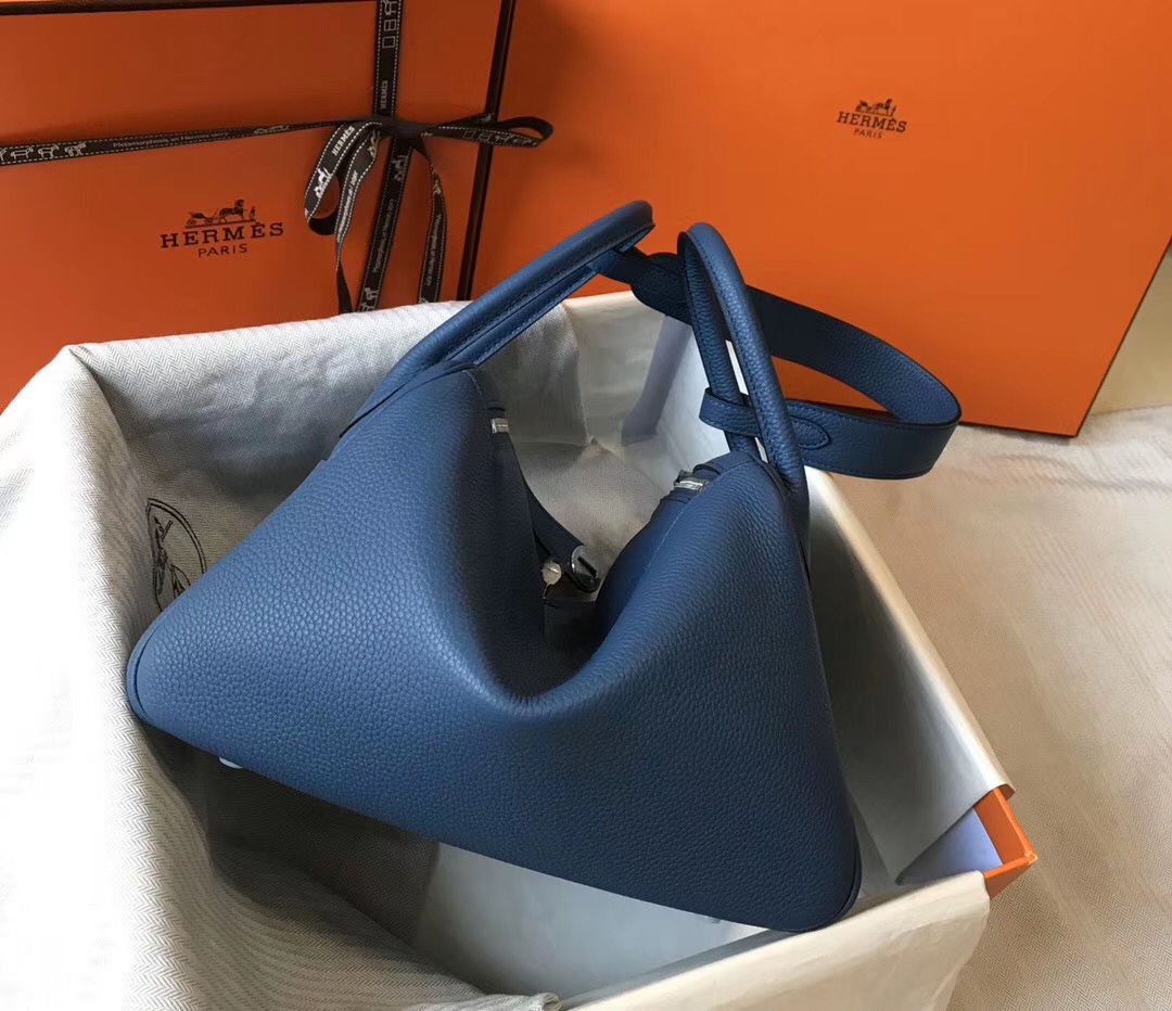 Hermes Lindy 30cm Bag In Blue Agate Clemence Leather PHW - Image 3