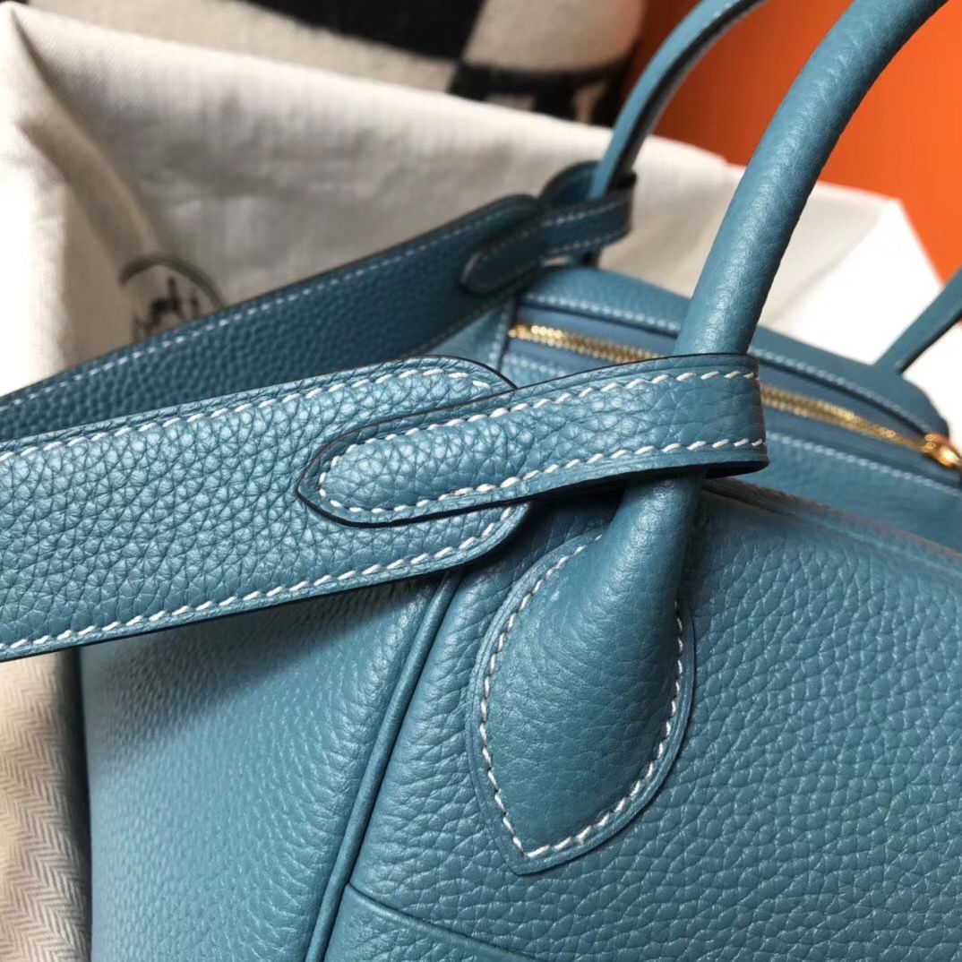 Hermes Lindy 30cm Bag In Blue Jean Clemence Leather GHW - Image 5