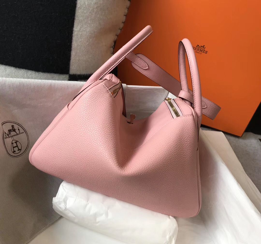 Hermes Lindy 30cm Bag In Pink Clemence Leather GHW - Image 3