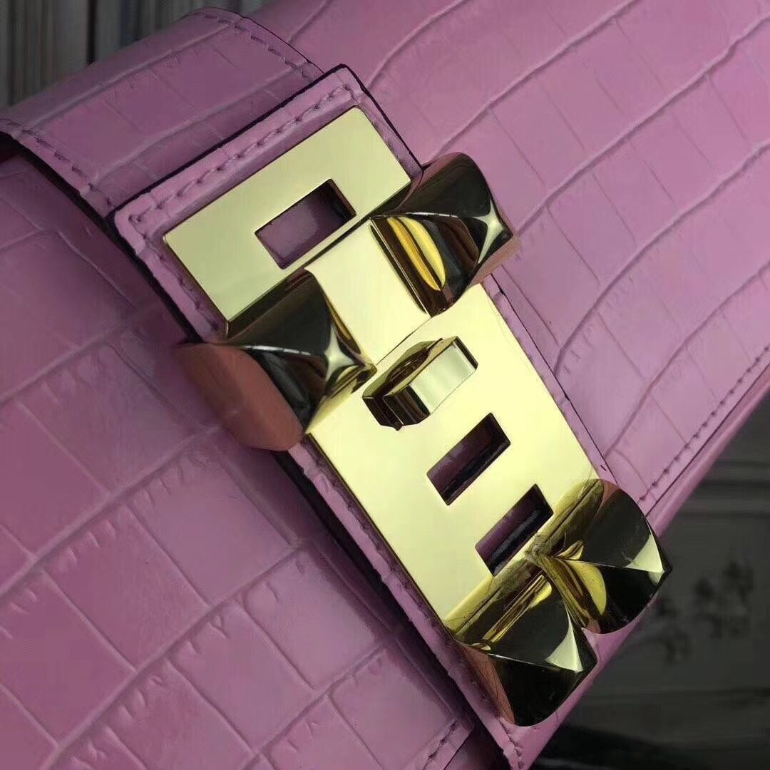 Hermes Medor Clutch Bag In Pink Crocodile Leather - Image 5