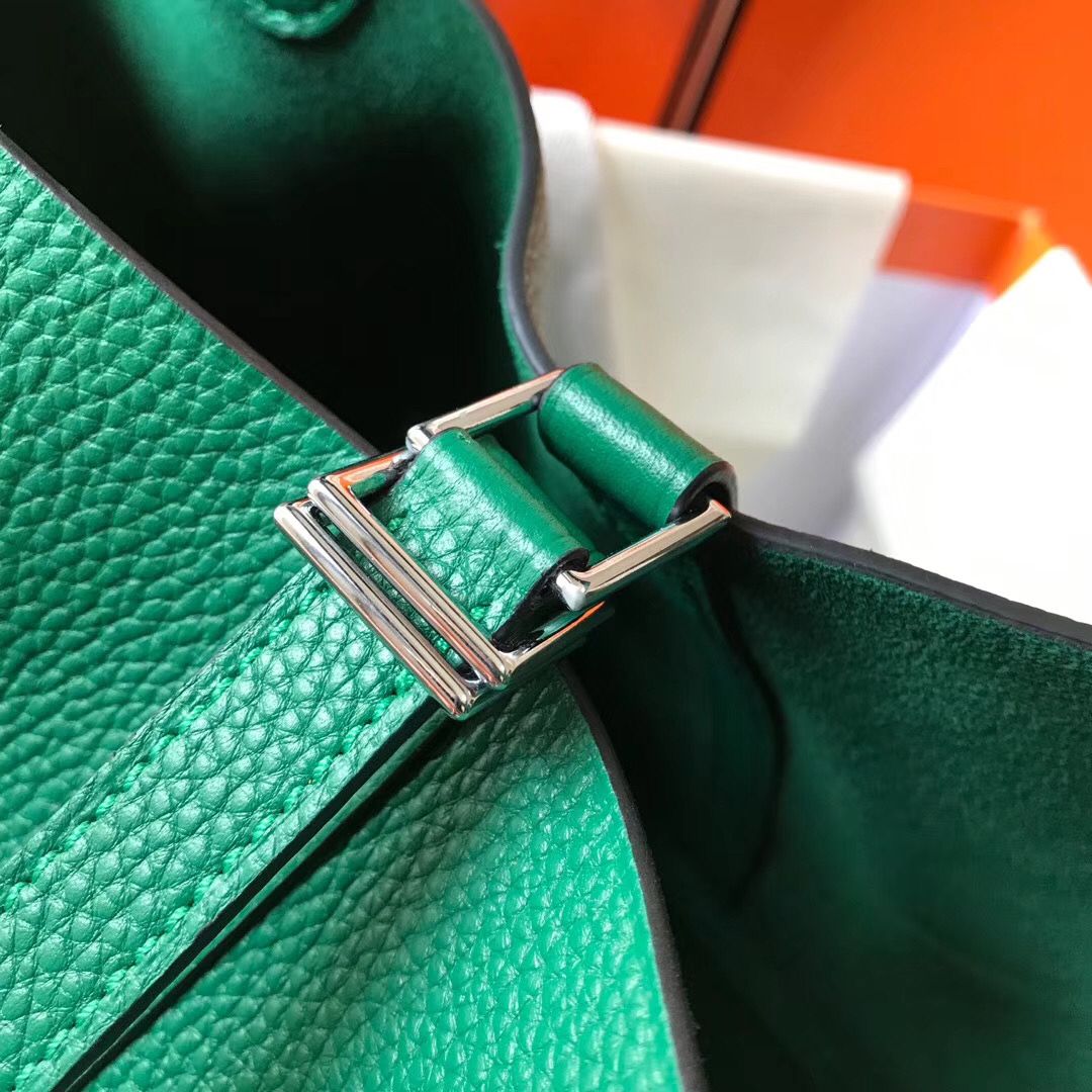 Hermes Picotin Lock 18 Bag In Vert Vertigo Clemence Leather - Image 8