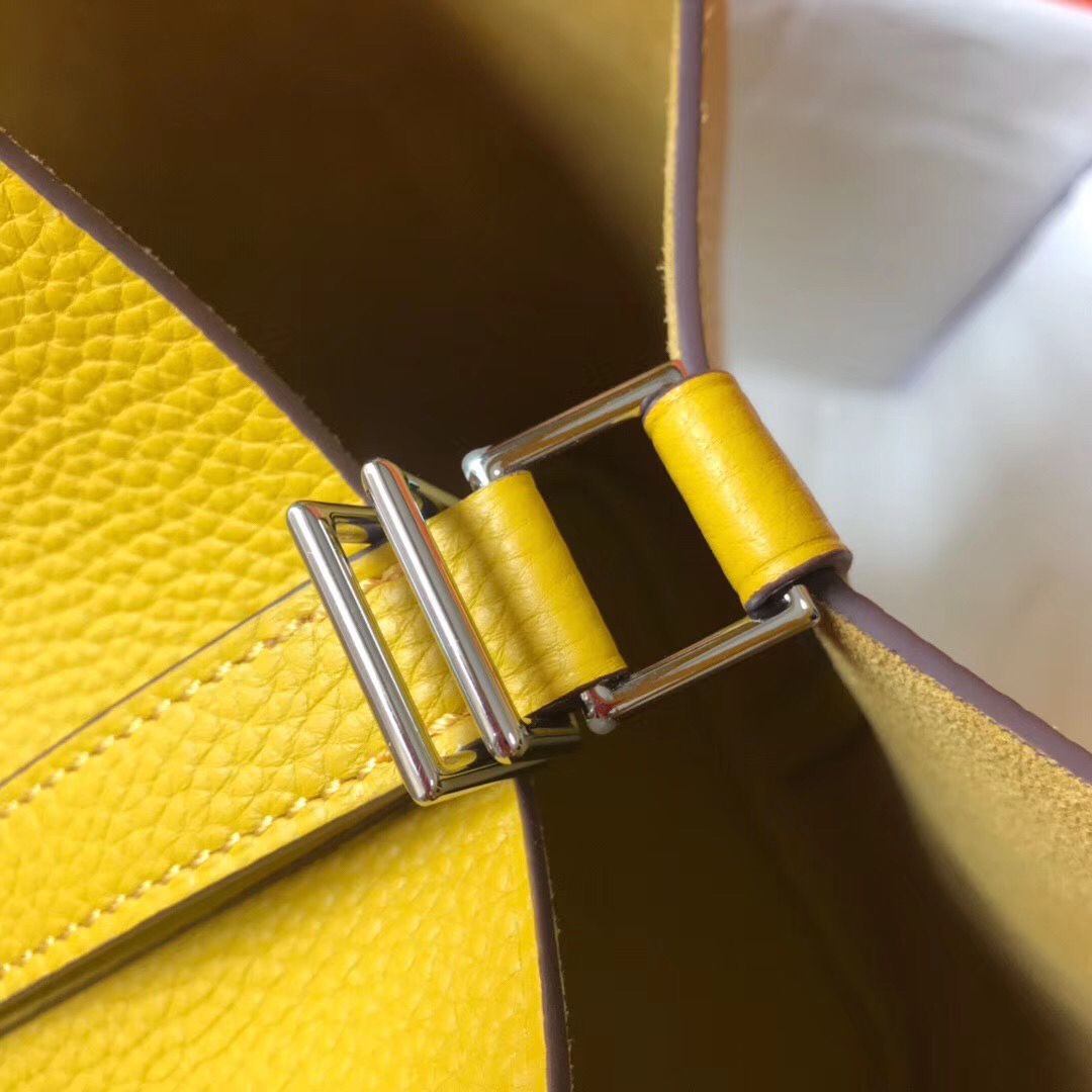 Hermes Picotin Lock 18 Bag In Yellow Clemence Leather - Image 8
