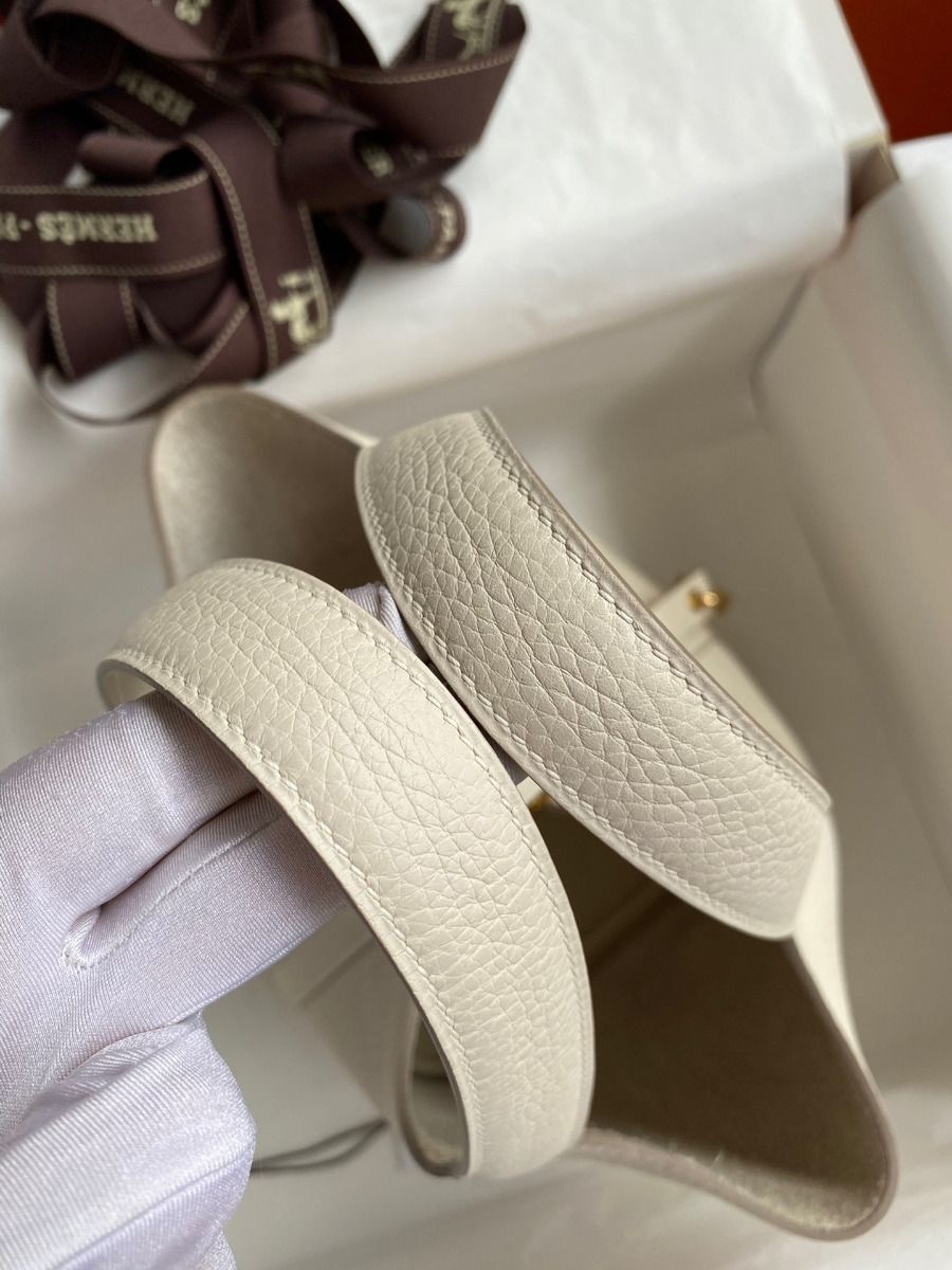 Hermes Picotin Lock 18 Handmade Bag in Craie Clemence Leather - Image 6