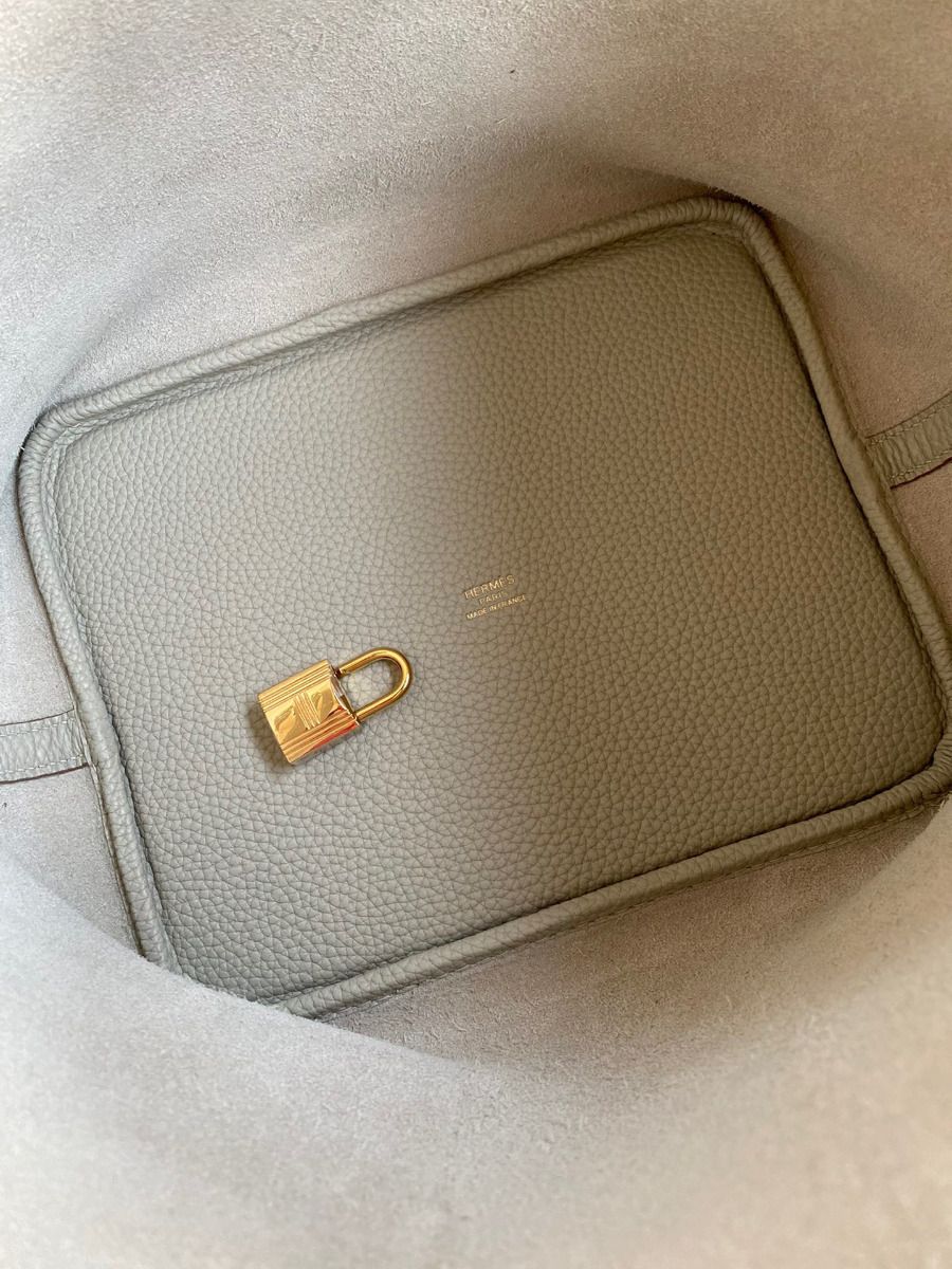 Hermes Picotin Lock 22 Handmade Bag in Pearl Grey Clemence Leather - Image 7