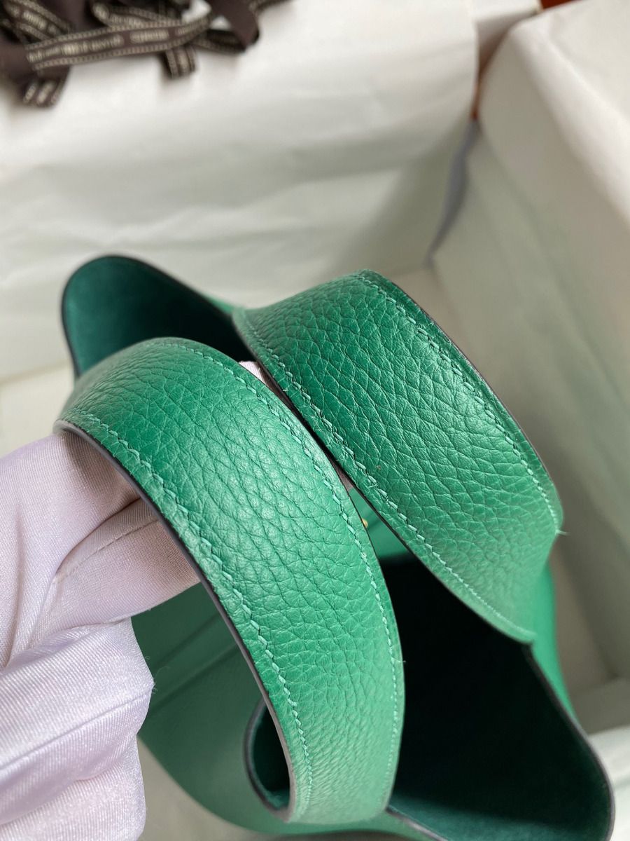 Hermes Picotin Lock 22 Handmade Bag in Vert Vertigo Clemence Leather - Image 6