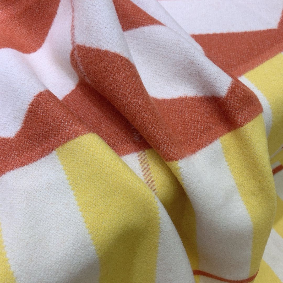 Hermes Avalon H Club Blanket in Terre Cuite/Yellow Cashmere - Image 8