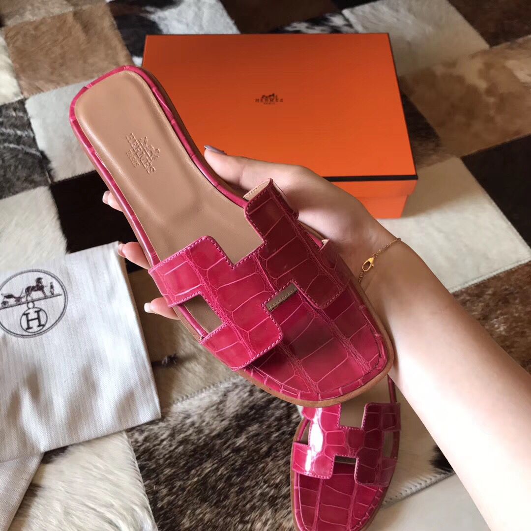 Hermes Oran Sandals In Rose Scheherazade Shiny Niloticus Crocodile - Image 7