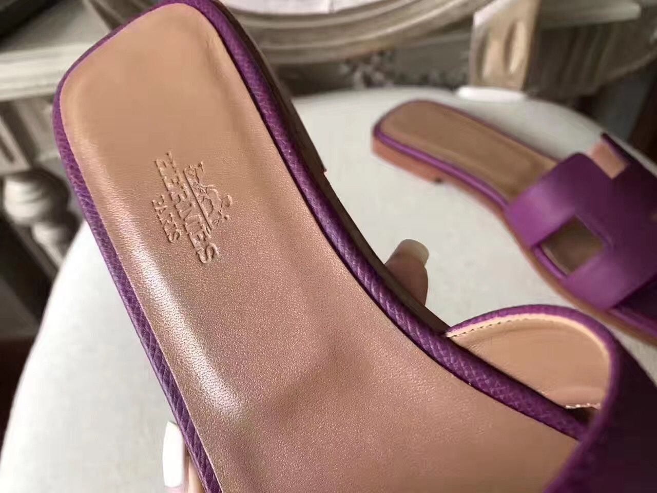 Hermes Oran Sandals In Cyclamen Epsom Leather - Image 8