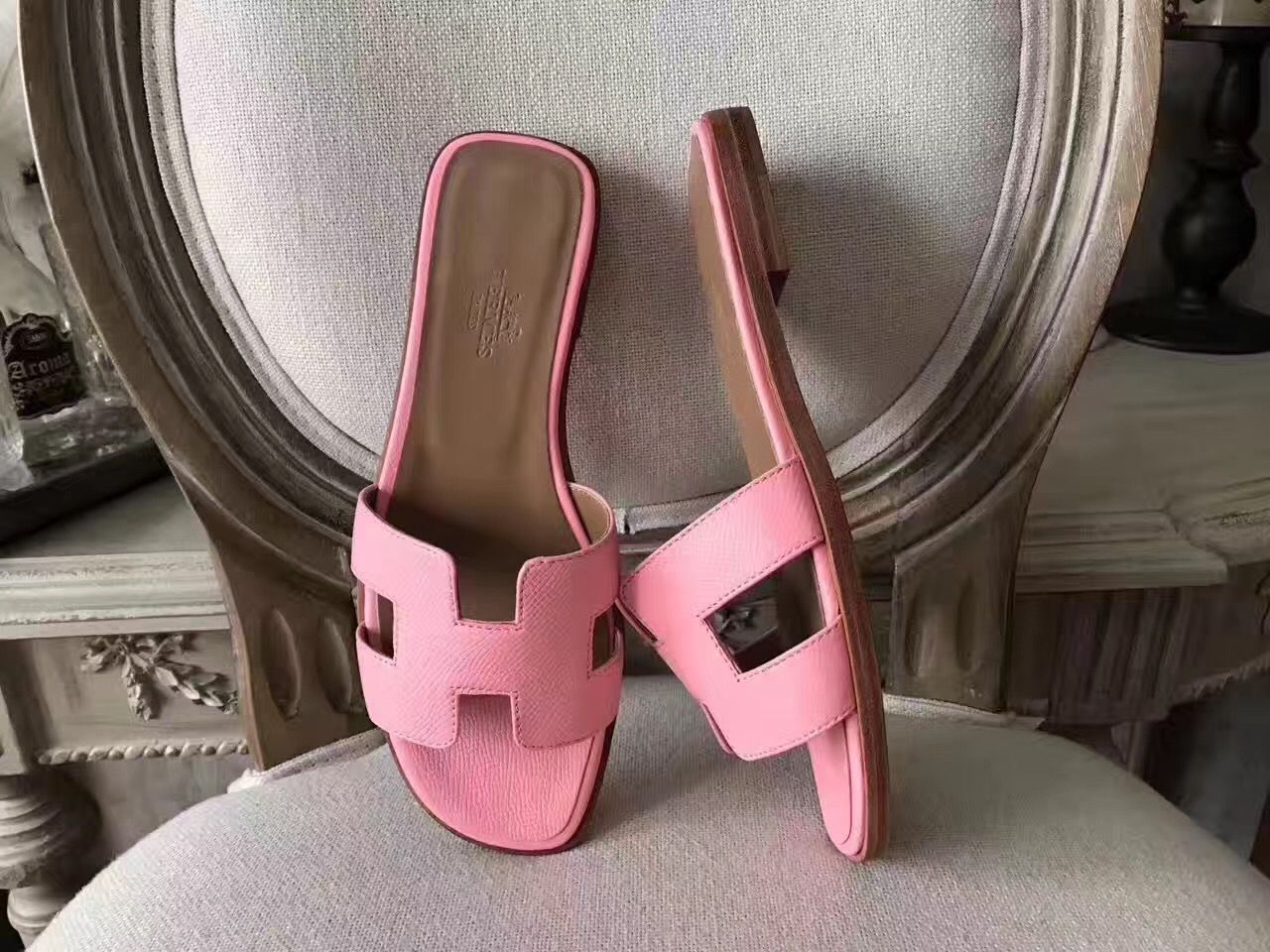 Hermes Oran Sandals In Pink Epsom Leather - Image 3