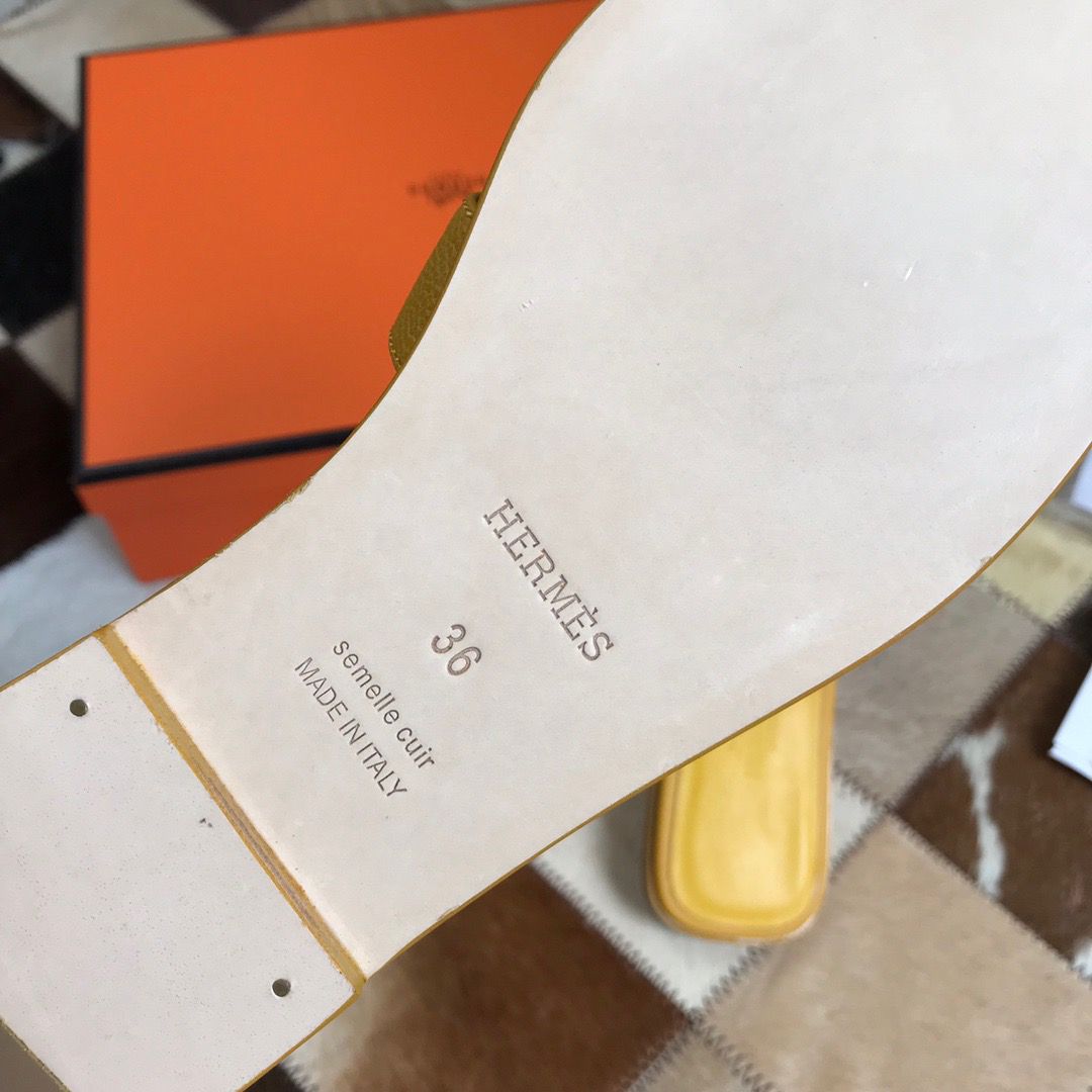 Hermes Oran Slide Sandals In Yellow Epsom Calfskin - Image 6