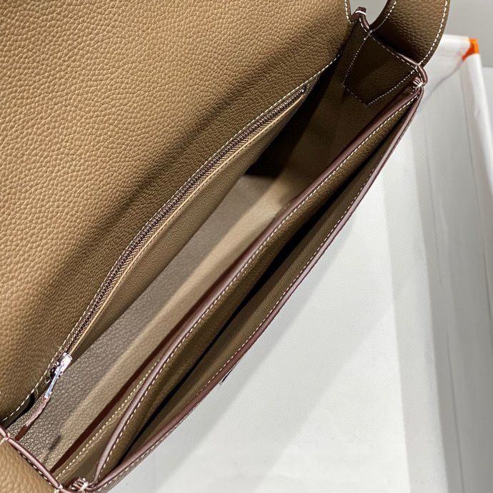 Hermes Steve Light Junior Messenger Bag in Taupe Clemence Leather - Image 3