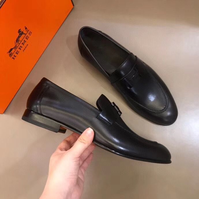 Hermes Men's Paris Loafers In Black Calfskin - Image 4