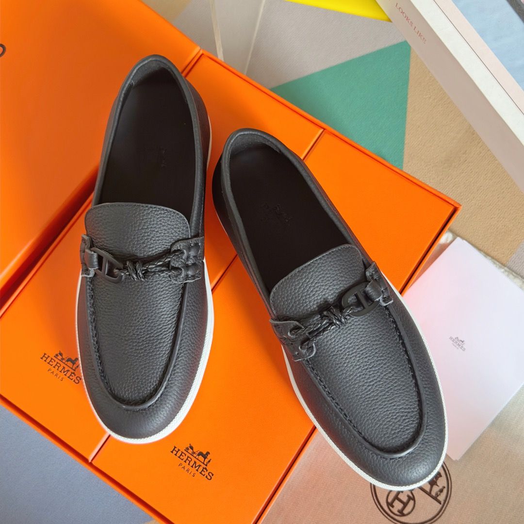 Hermes Men's Ignacio Loafers in Black Taurillon Leather - Image 3