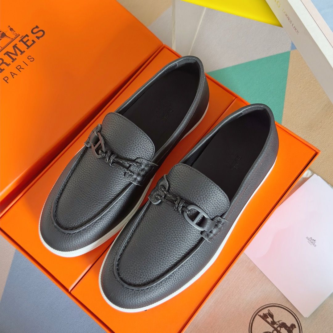 Hermes Men's Ignacio Loafers in Black Taurillon Leather - Image 7