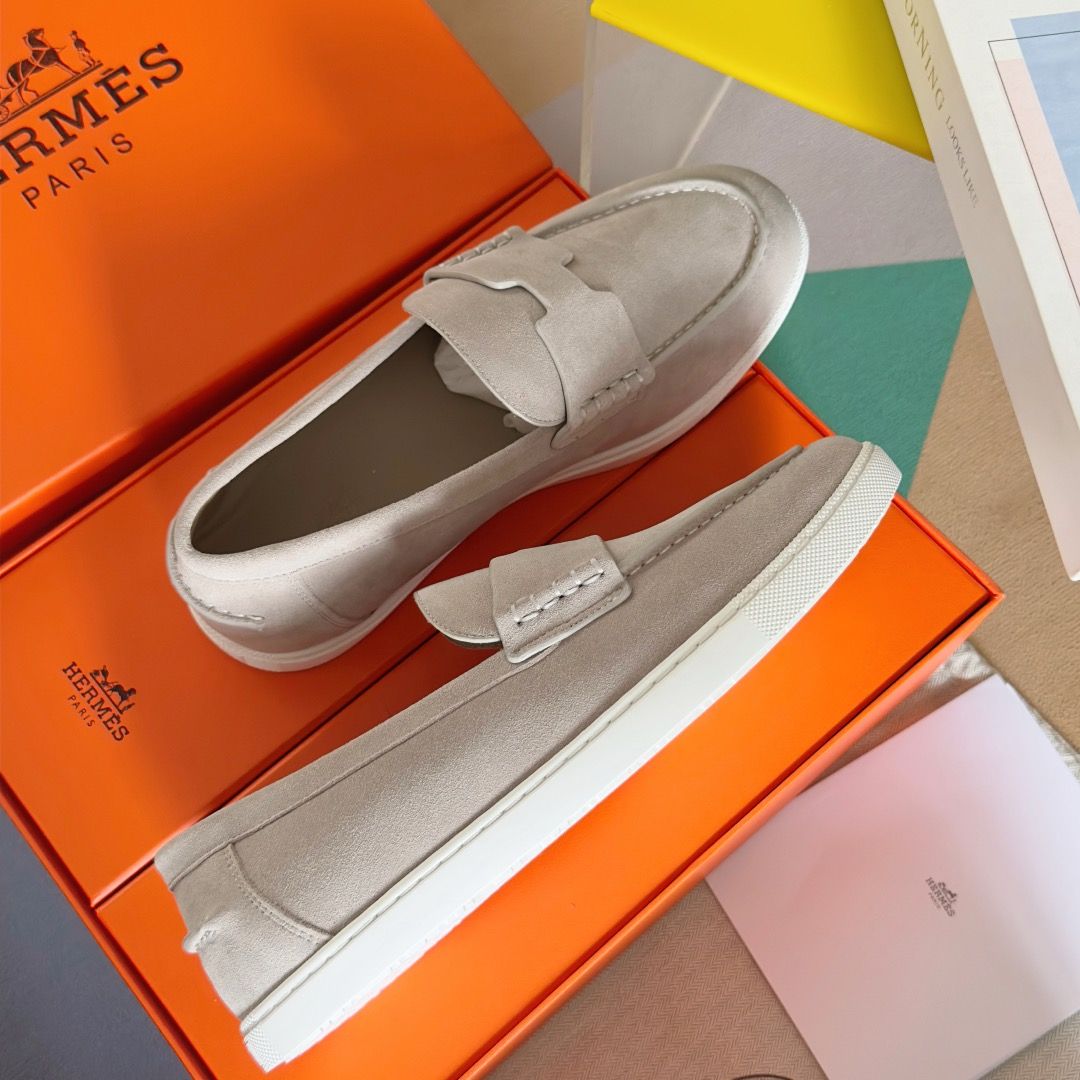 Hermes Men's Job Loafers in Beige Suede Calfskin - Image 7