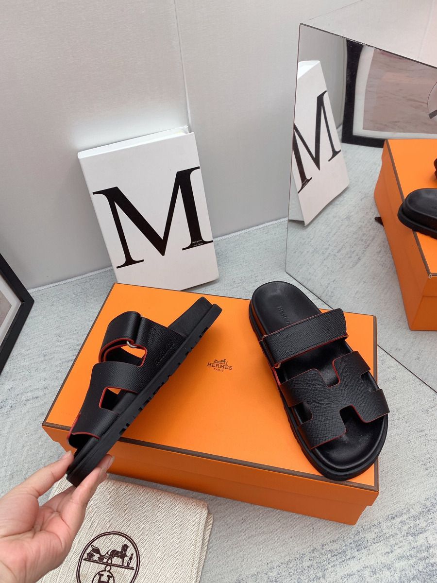 Hermes Men's Chypre Sandals in Black Epsom Calfskin - Image 7