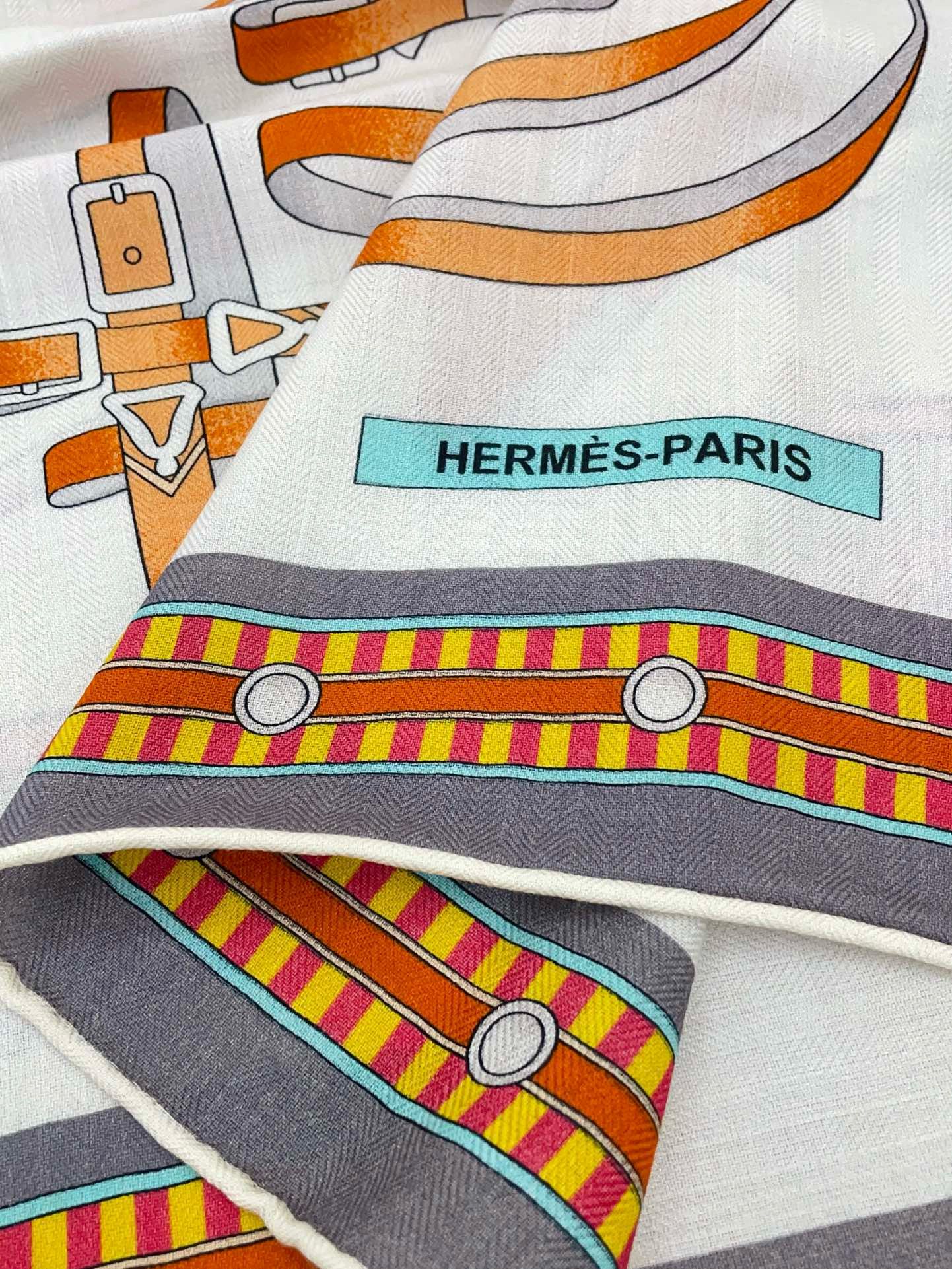 Hermes Gris Chine Lettres Equestres Shawl 140 - Image 7