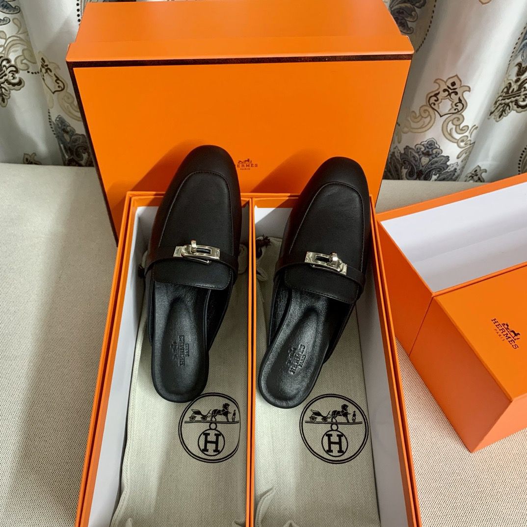 Hermes Women's Oz Mules in Black Leather - Image 3